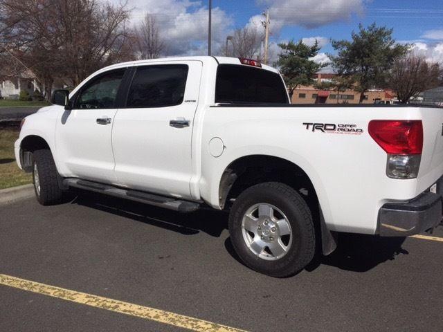 Clean 2008 Toyota Tundra Limited 4×4 AWD