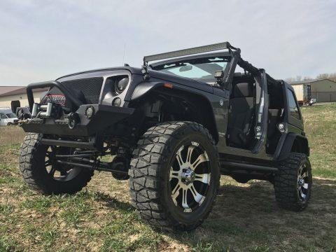 Head turner 2014 Jeep Wrangler Unlimited 4&#215;4 for sale