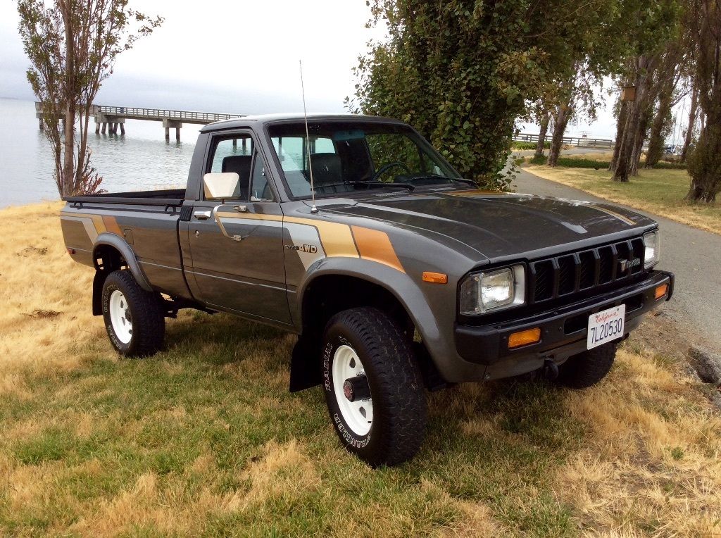 Amazing shape 1983 Toyota Pickup DLX 4×4 for sale