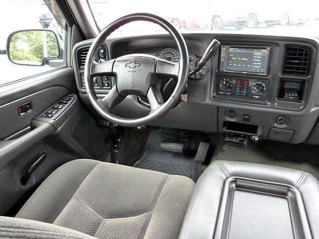 Extra clean 2004 Chevrolet Silverado 2500 LS 4×4