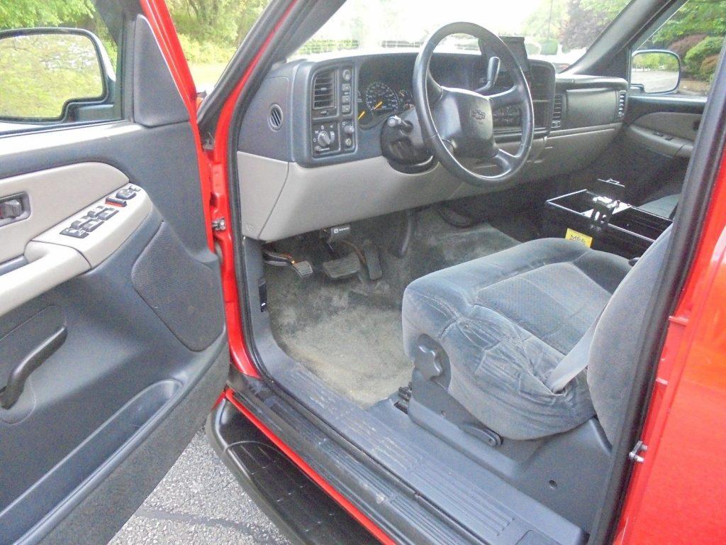 Former fire dept vehicle 2000 Chevrolet Suburban LT 4×4
