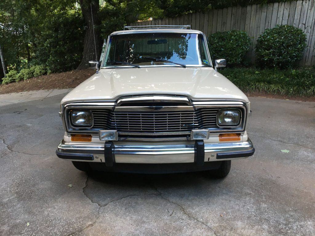 Completely tuned 1984 Jeep Wagoneer 4×4