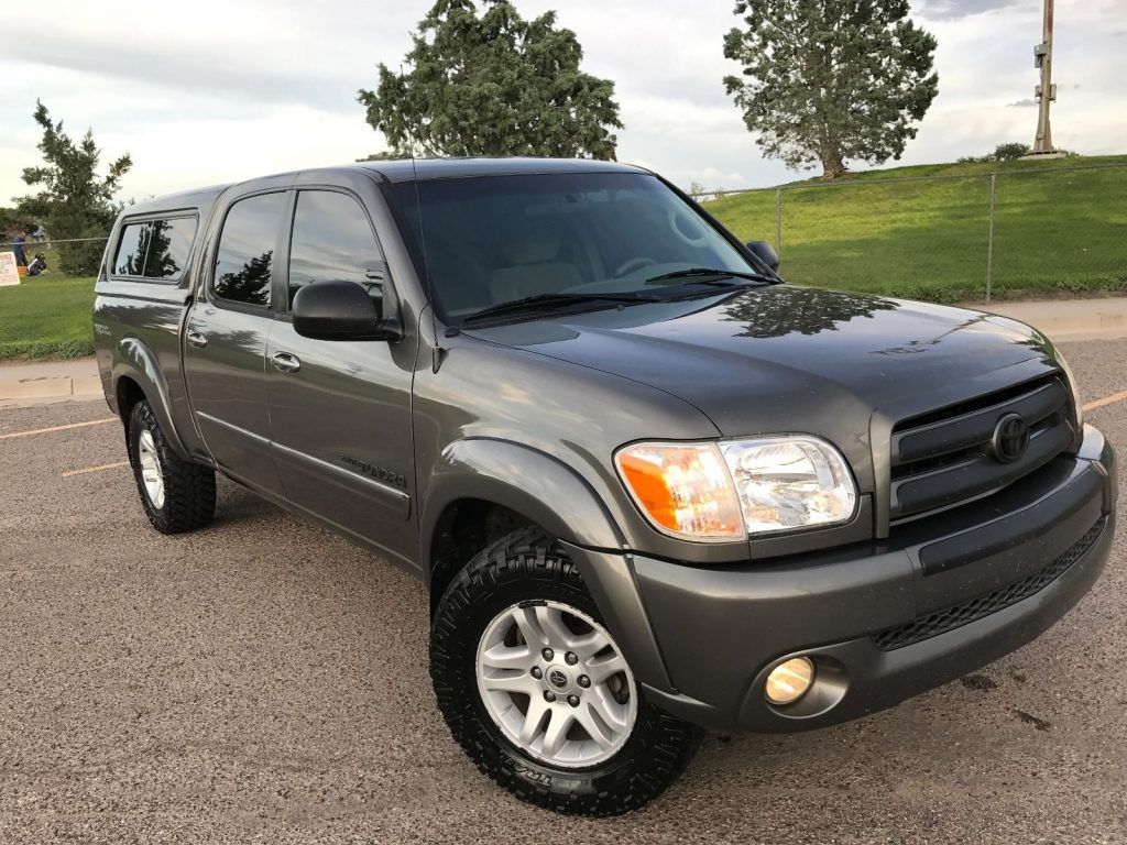 Extra camper shell 2005 Toyota Tundra trd 4×4