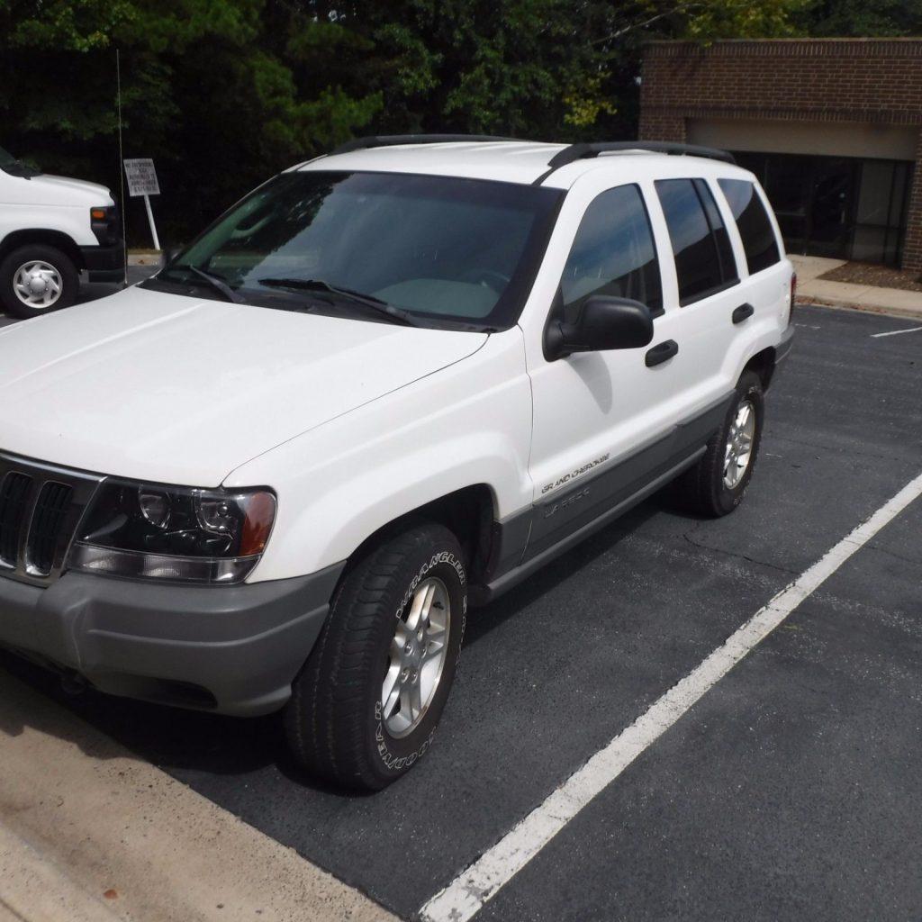 maintained 2002 Jeep Grand Cherokee 4×4