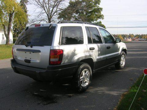 new tires 2004 Jeep Grand Cherokee 4&#215;4 for sale