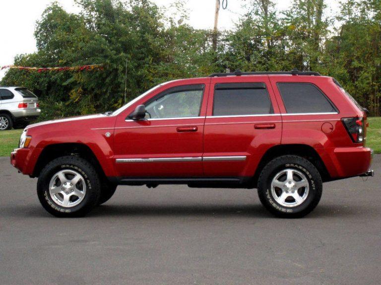 clean-2005-Jeep-Grand-Cherokee-Limited-4×4-for-sale