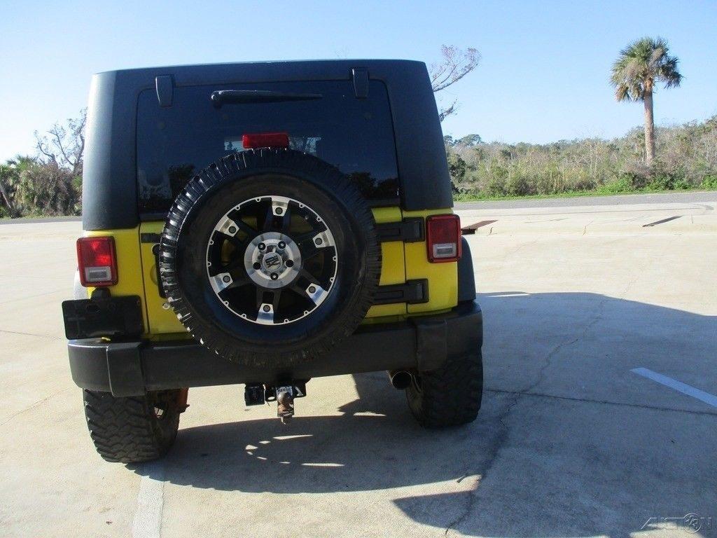 water damage 2008 Jeep Wrangler Unlimited Rubicon 4×4