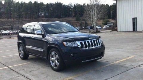 low miles 2012 Jeep Grand Cherokee Overland 4&#215;4 for sale
