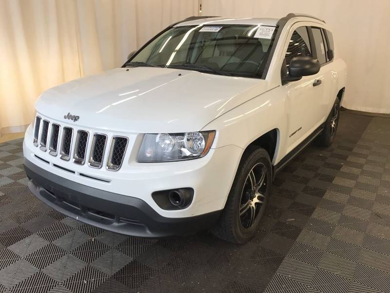 clean 2014 Jeep Compass Sport 4×4