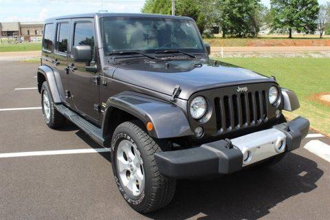 low miles 2014 Jeep Wrangler Unlimited Sahara 4&#215;4 for sale