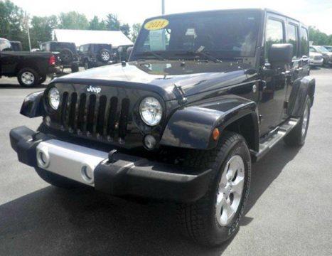 well cared for 2014 Jeep Wrangler Sahara 4&#215;4 for sale