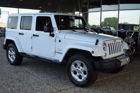 Lifted 2015 Jeep Wrangler Unlimited Sahara 4&#215;4 for sale