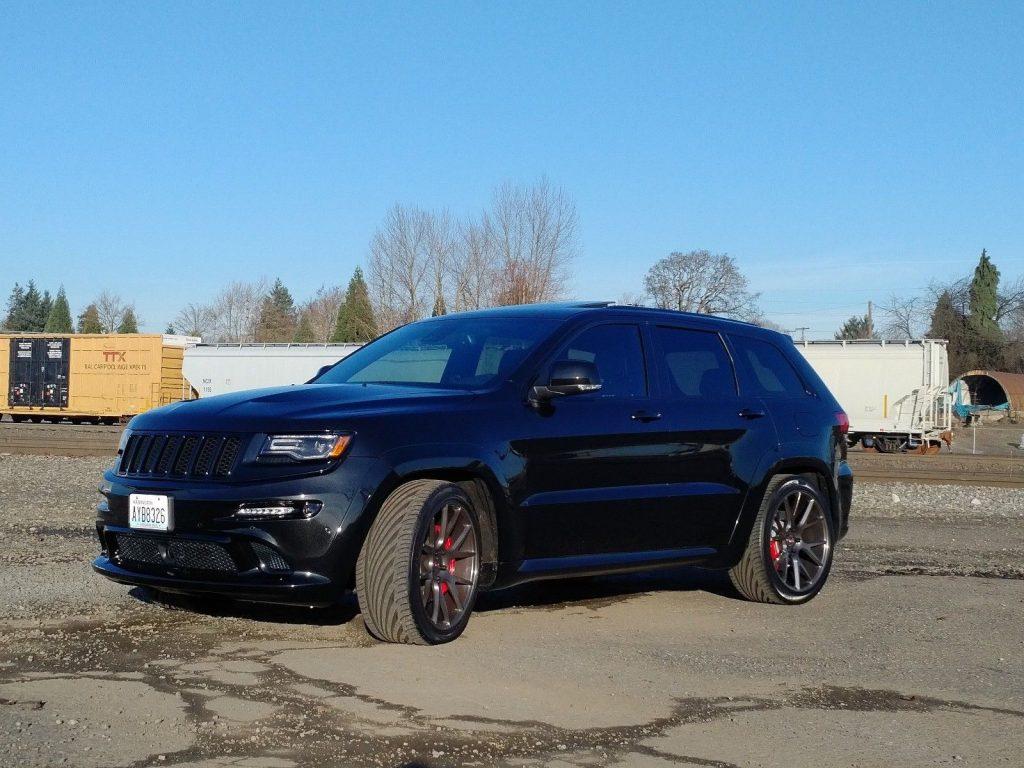 Pampered 2015 Jeep Grand Cherokee 4×4