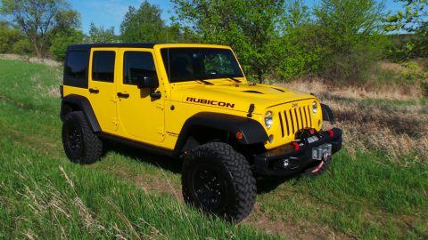 very low miles 2015 Jeep Wrangler Unlimited Rubicon 4&#215;4 for sale