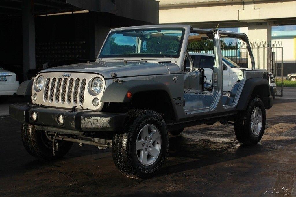 well equipped 2016 Jeep Wrangler Sport 4×4