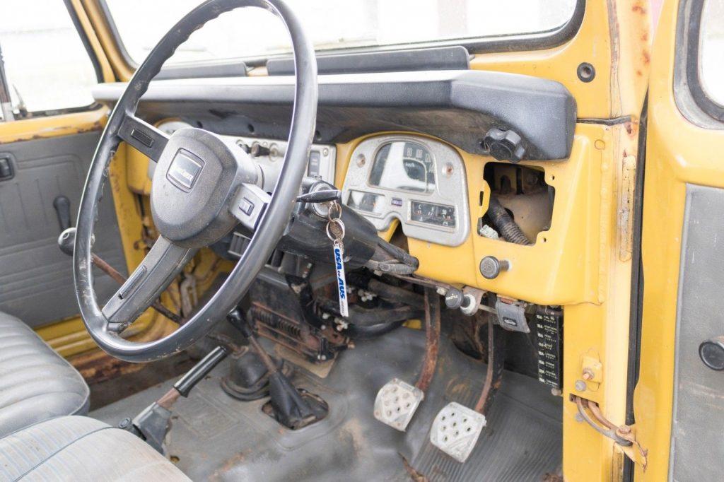 needs restoration 1982 Toyota Land Cruiser BJ42 4×4