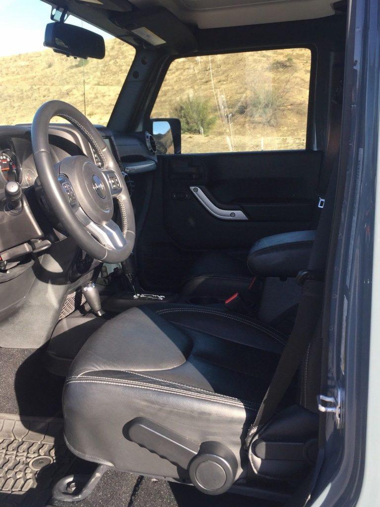 never offroaded 2015 Jeep Wrangler Rubicon HARD ROCK 4×4