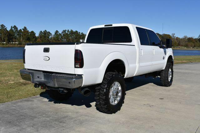clean 2011 Ford F 250 Lariat 4×4