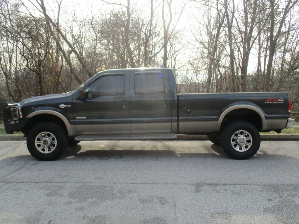 great running 2005 Ford F 350 KING RANCH 4×4