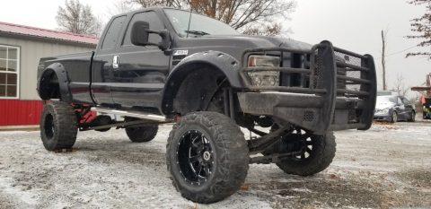 custom lifted 2000 Ford F 250 XLT 4&#215;4 for sale