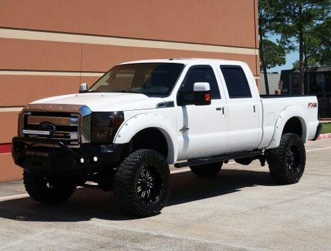 beautiful 2013 Ford F 250 Lariat 4&#215;4 for sale