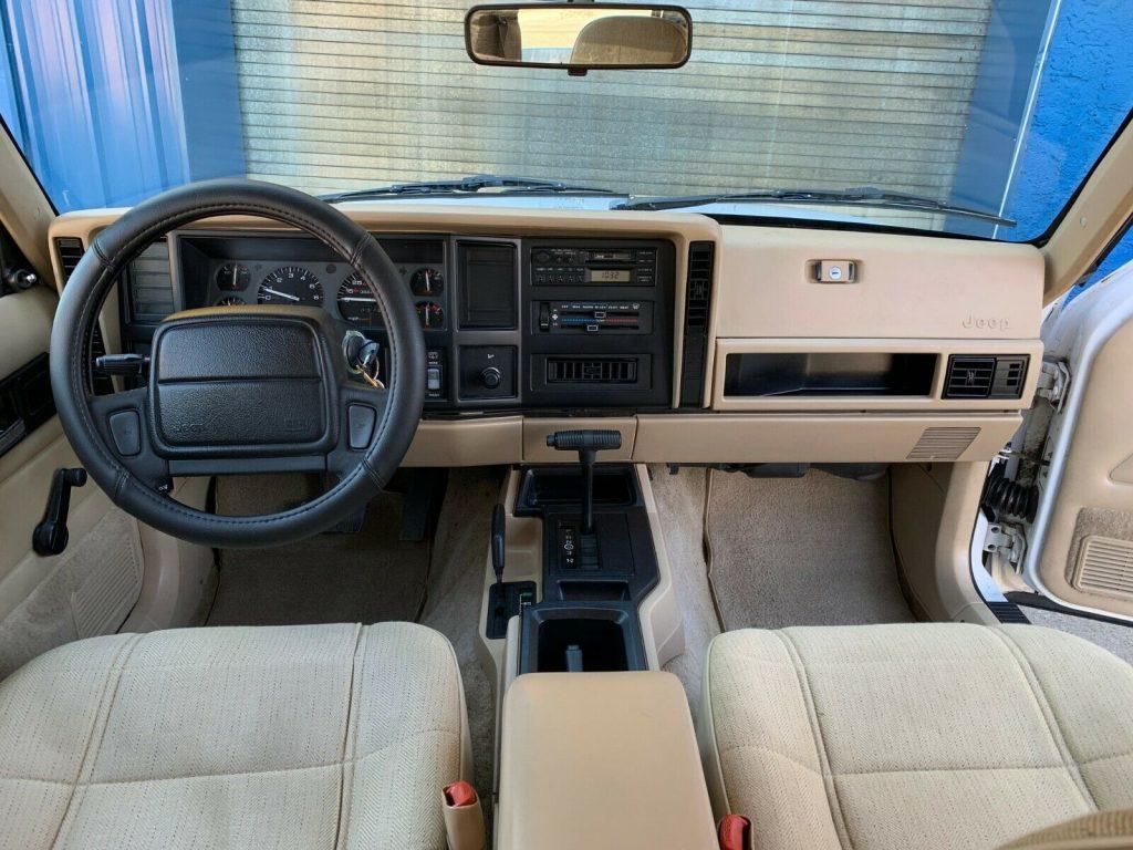 rare 1995 Jeep Cherokee Sport 2 DOOR 4×4