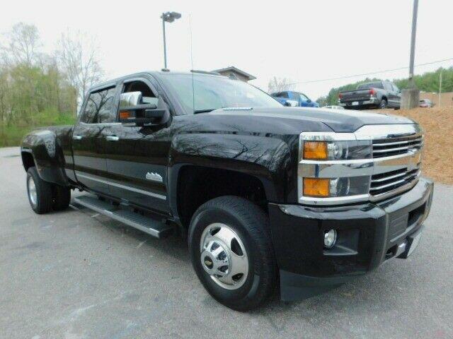 well equipped 2015 Chevrolet Silverado 3500 High Country 4×4