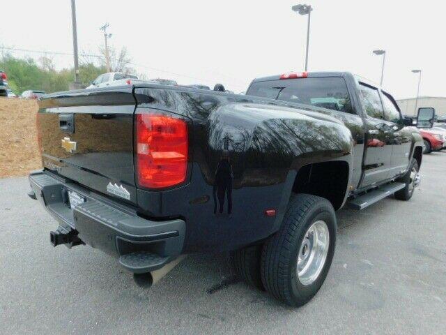 well equipped 2015 Chevrolet Silverado 3500 High Country 4×4