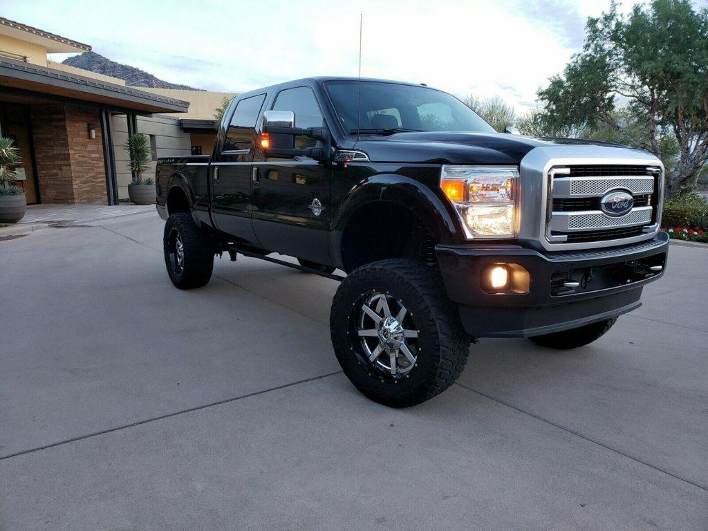 well modified 2016 Ford F 250 PLATINUM 4×4
