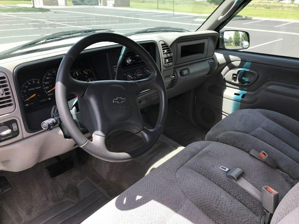 loaded 2000 Chevrolet C/K 2500 Silverado crew cab 4×4