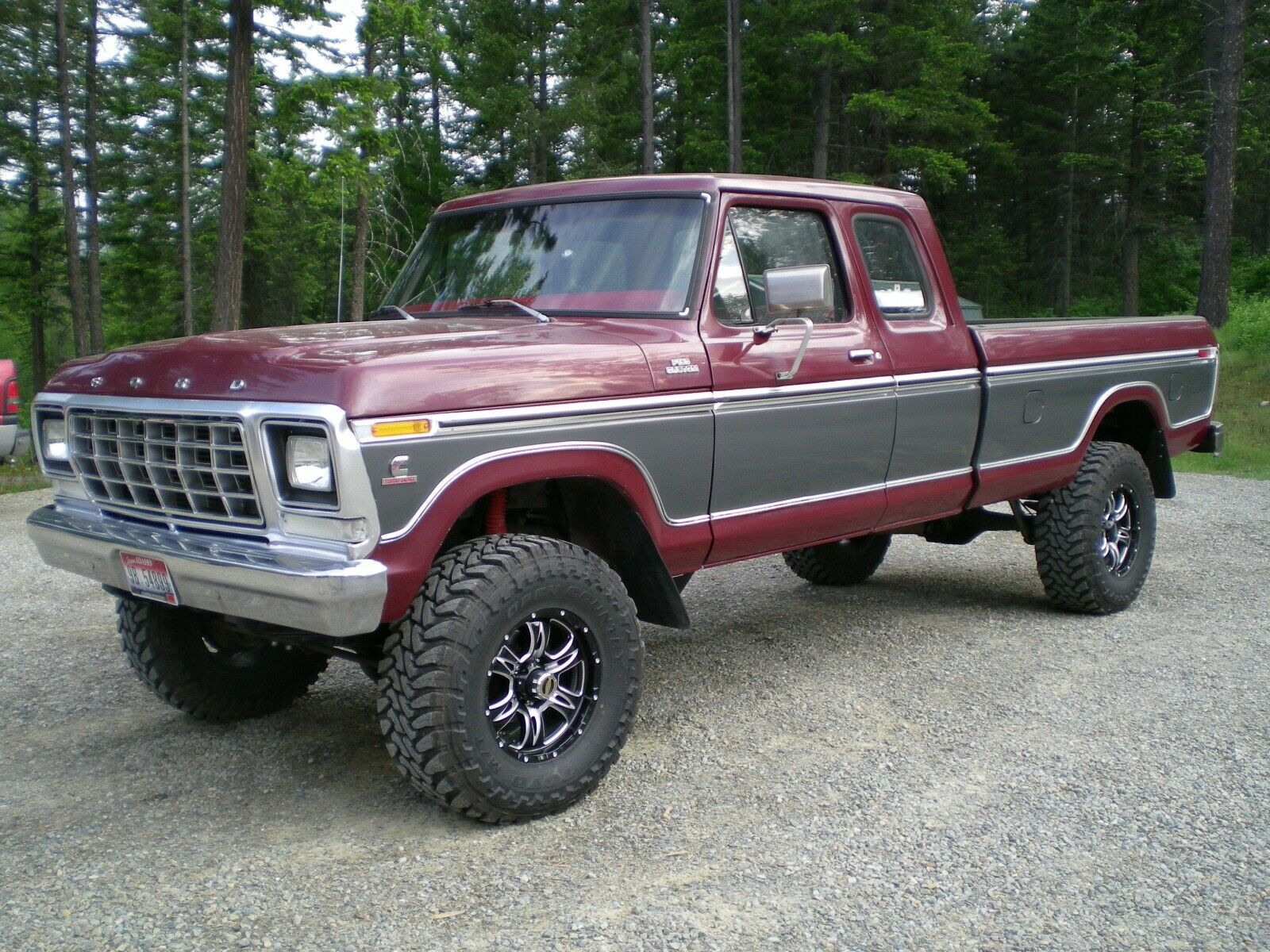 perfectly customized 1979 Ford F 250 Custom pickup 4×4 for sale