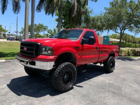 very clean 2005 Ford F 250 pickup 4&#215;4 for sale
