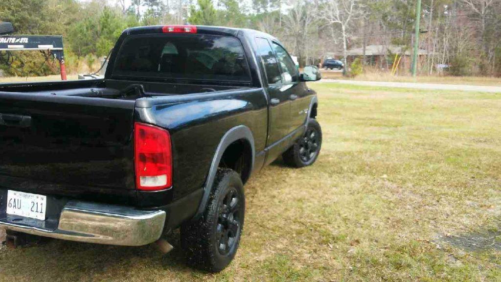 well maintained 2006 Dodge 2500 Power Wagon 4×4
