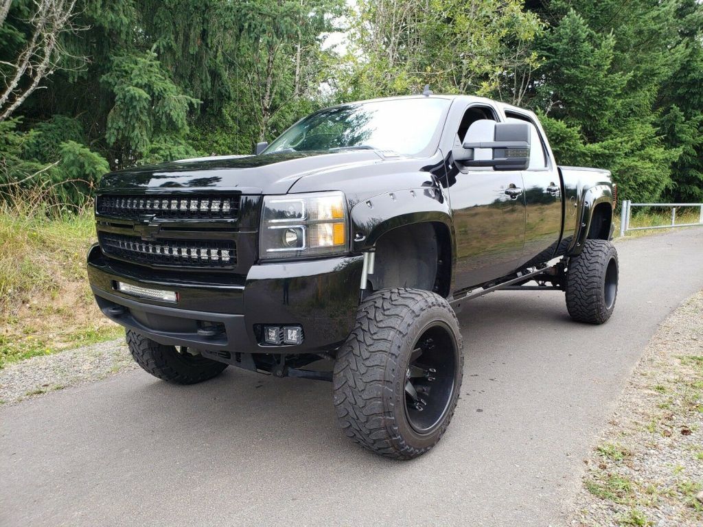 well modified 2007 Chevrolet Silverado 2500 HD LT Z71 4×4