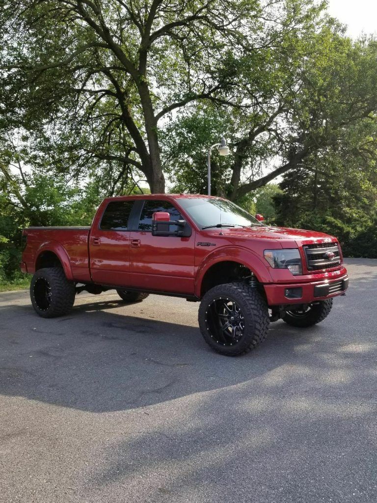 lots of mods 2013 Ford F 150 Fx4 4×4