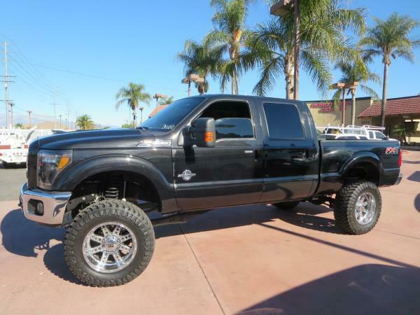 well equipped 2012 Ford F-250 LARIAT 4×4