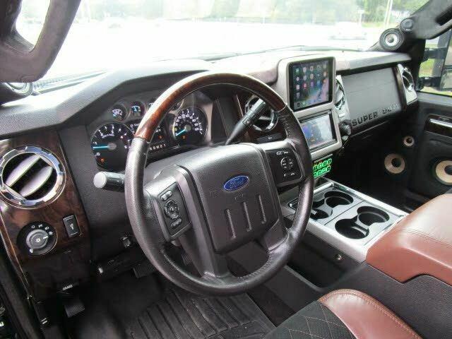 fully serviced and deatiled 2015 Ford F 350 Platinum 4×4
