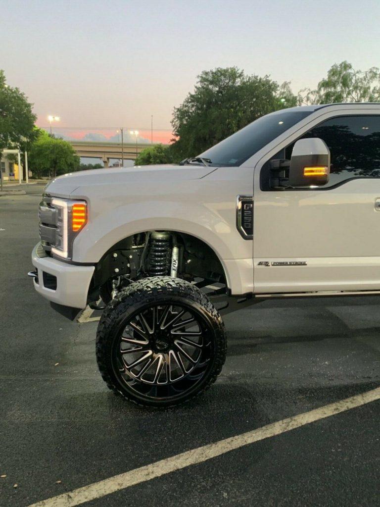 loaded 2017 Ford F 250 4×4