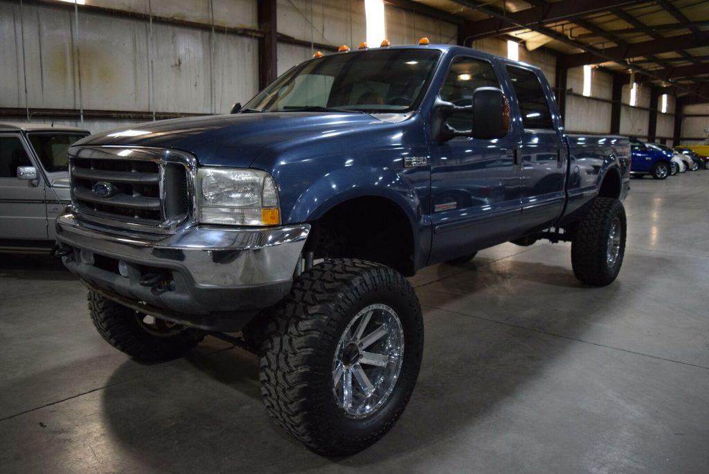 very nice 2004 Ford F 250 Lariat pickup 4×4