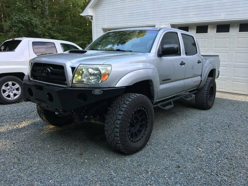 well modified 2007 Toyota Tacoma Double Cab 4×4
