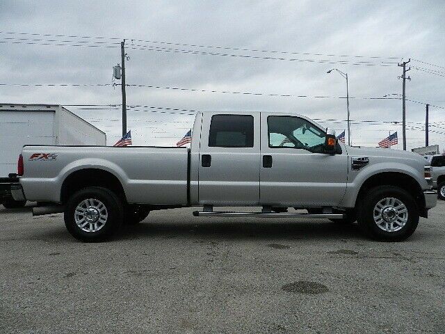 very nice 2010 Ford F 350 XLT 4×4