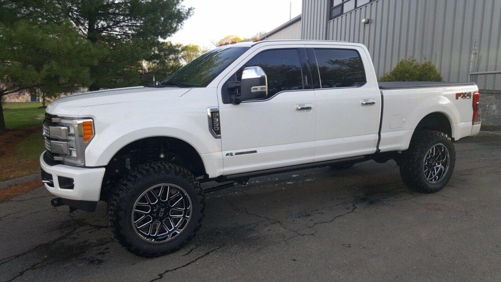 every option available 2017 Ford F 350 Platinum 4×4