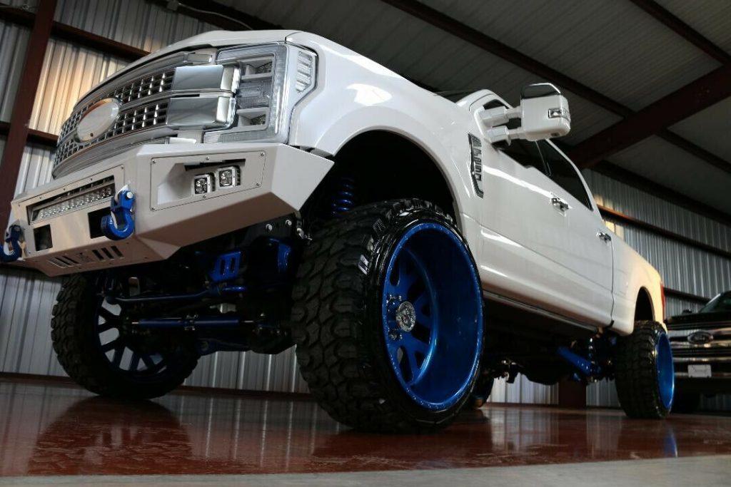 well modified 2017 Ford F 250 Super DUTY 4×4