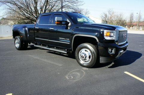 well equipped 2015 GMC Sierra 3500 DENALI 4&#215;4 for sale