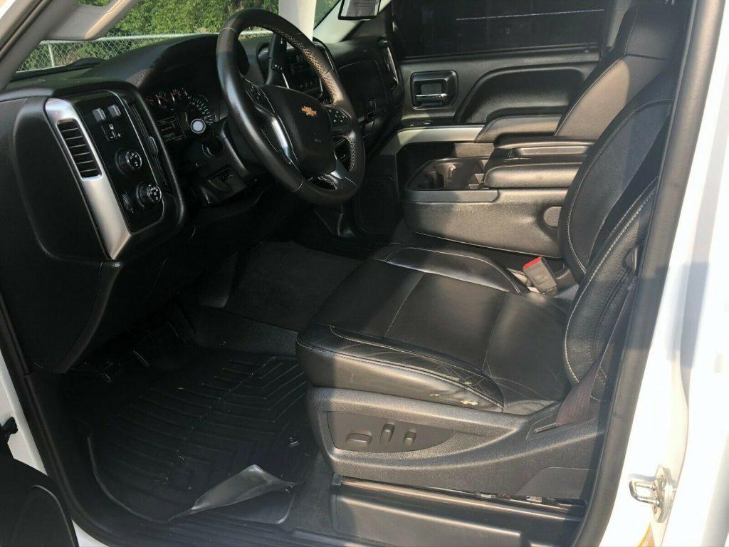upgraded 2015 Chevrolet Silverado 2500 LT 4×4