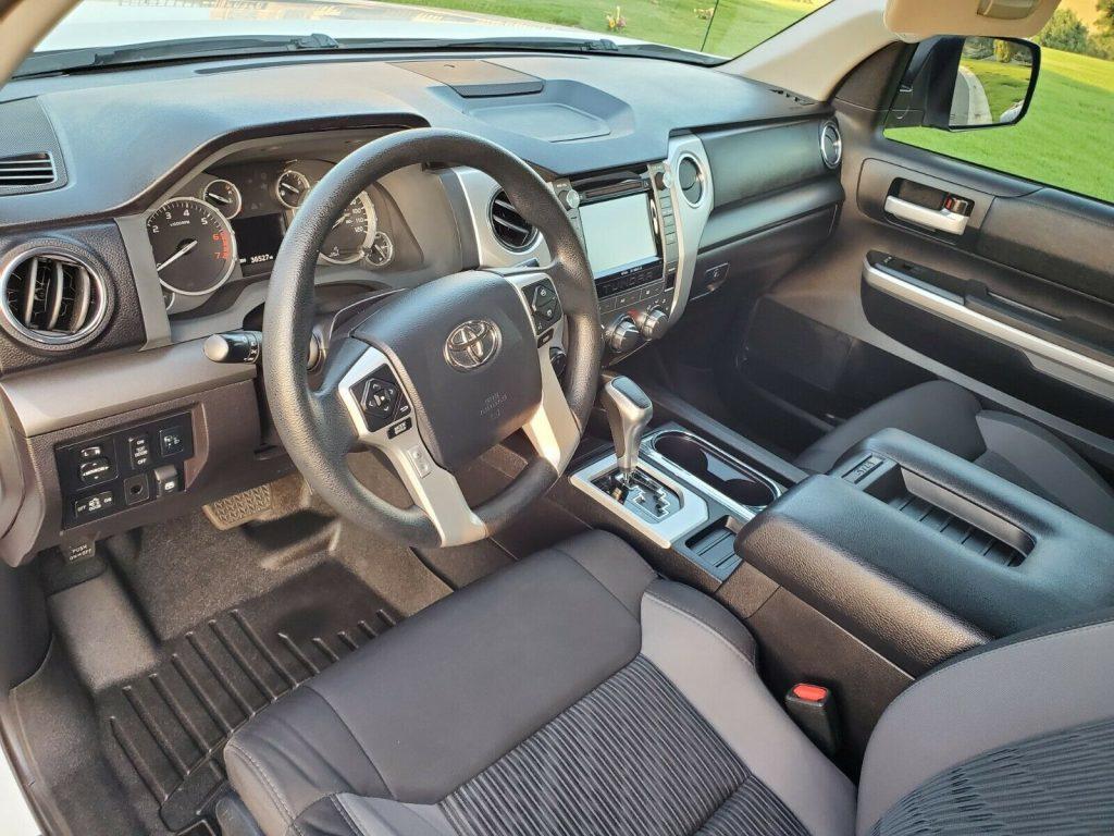 custom lift kit 2016 Toyota Tundra SR5 4×4