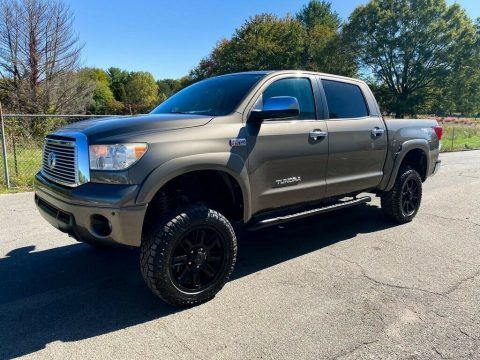 very nice 2013 Toyota Tundra Limited 4&#215;4 for sale