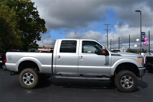 well equipped 2011 Ford F 250 Lariat 4×4