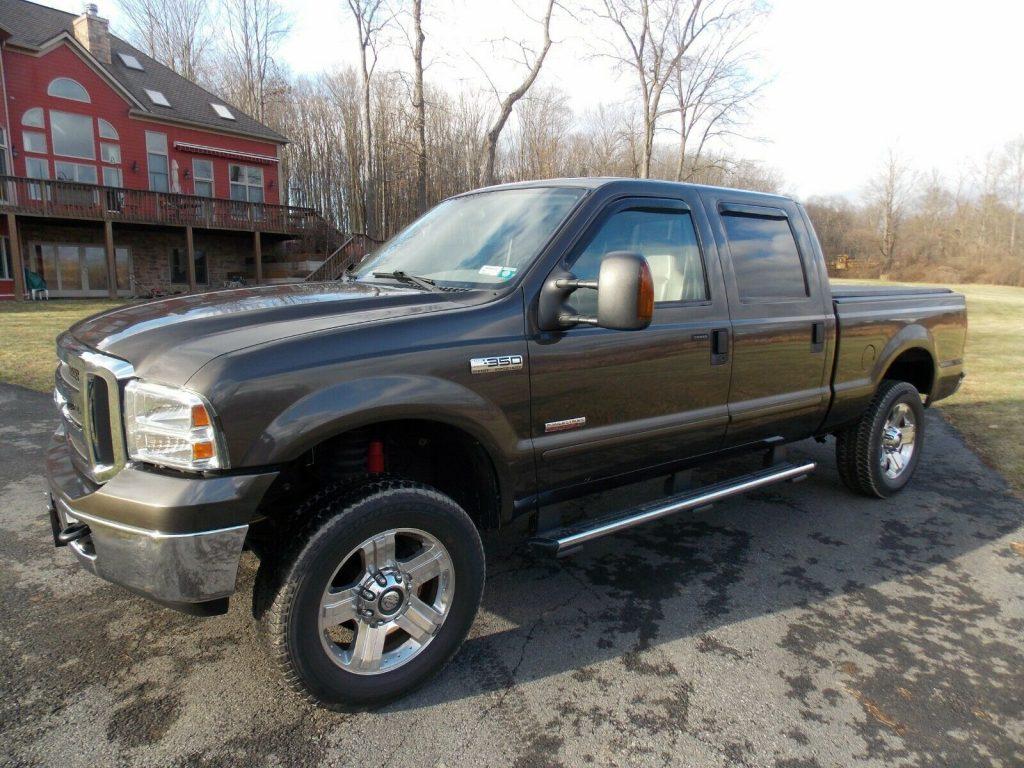 low miles 2005 Ford F 350 Lariat Super Duty 4×4