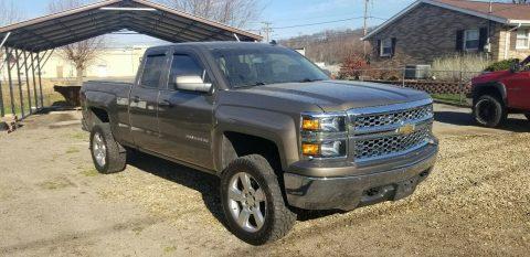 perfectly running 2014 Chevrolet Silverado 1500 4&#215;4 for sale